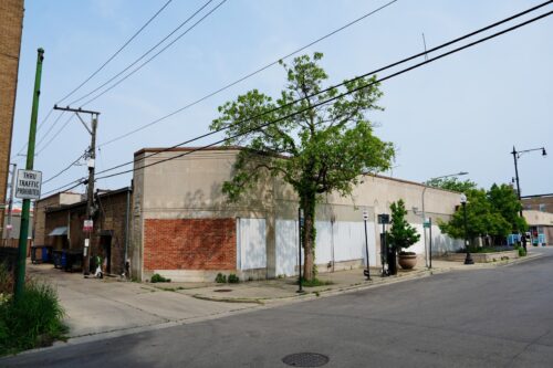 2001 W Howard Street, Chicago, IL