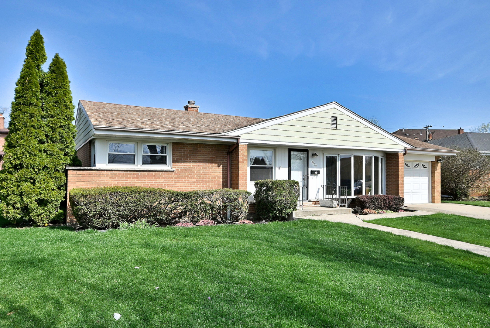 8016 W Leland Avenue, Norridge, IL