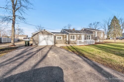 1019 Maple Street, Lake In The Hills, IL