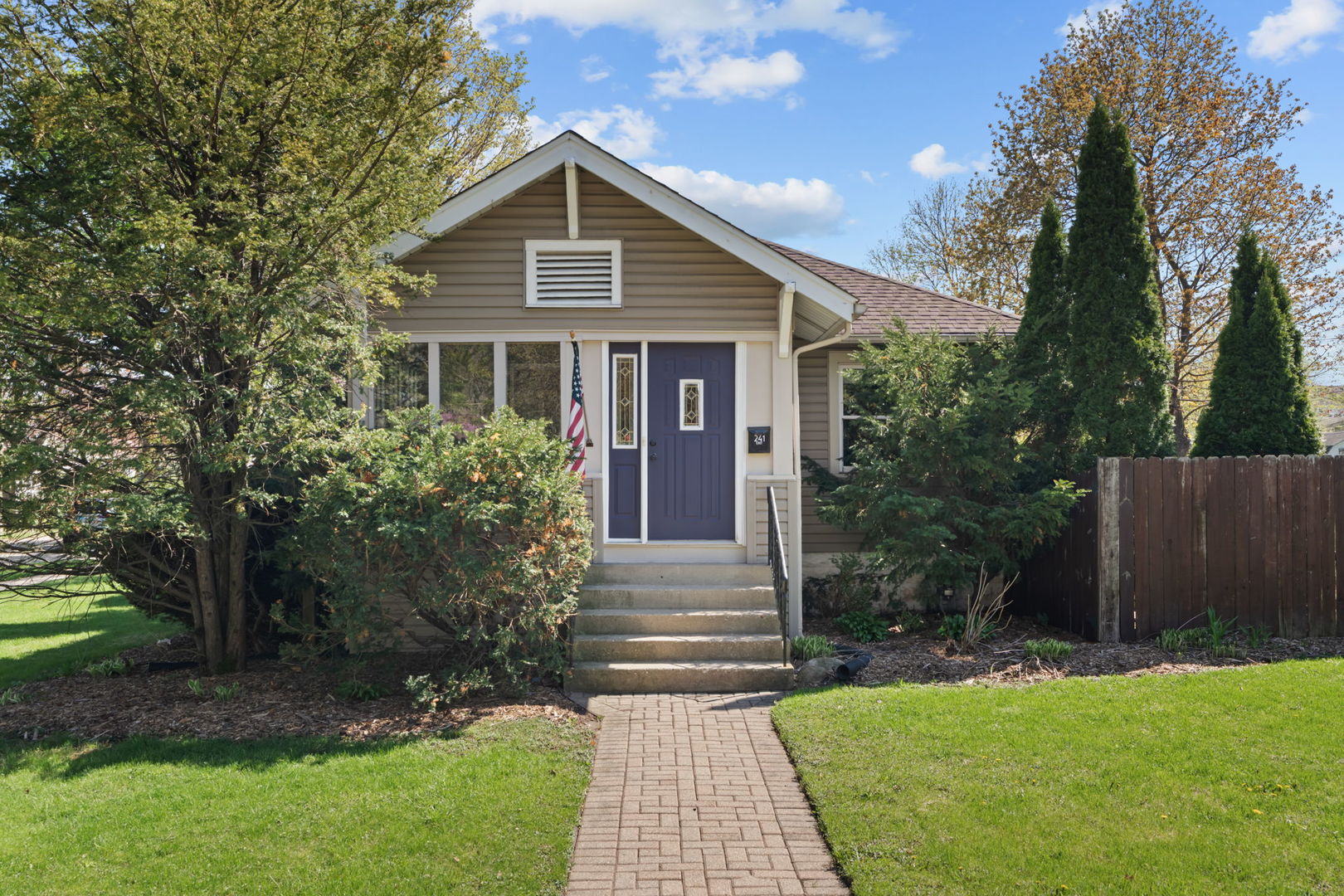 241 E Terra Cotta Avenue, Crystal Lake, IL