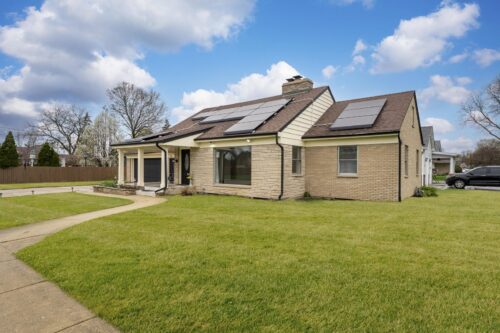 84 S Weston Avenue, Elgin, IL