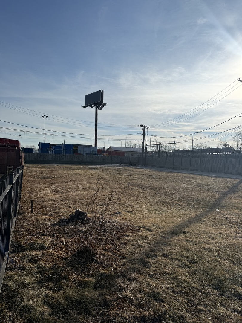 5113 W Lexington Street, Chicago, IL