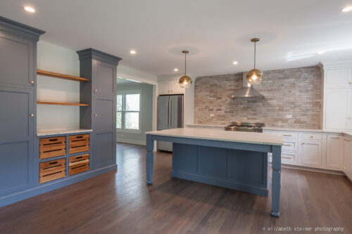 223 Woodstock Avenue, Clarendon Hills, IL
