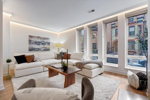 39 E Schiller Street #1E, Chicago, IL