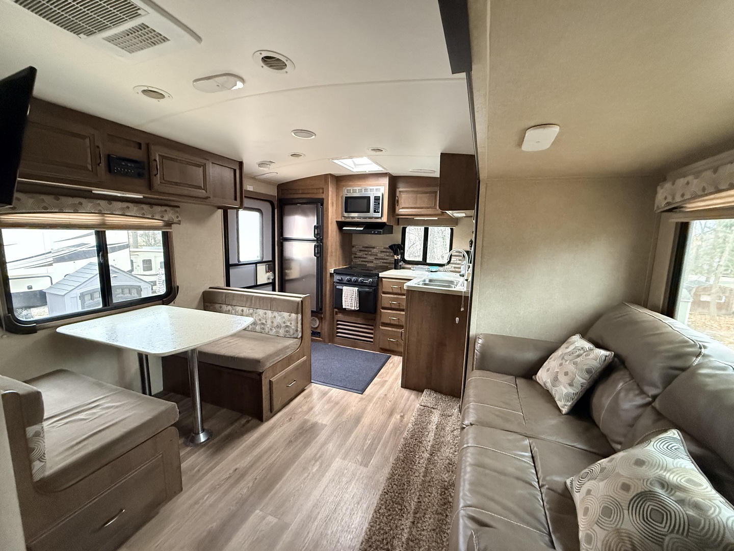 10-72 Woodhaven Lakes, Sublette, IL