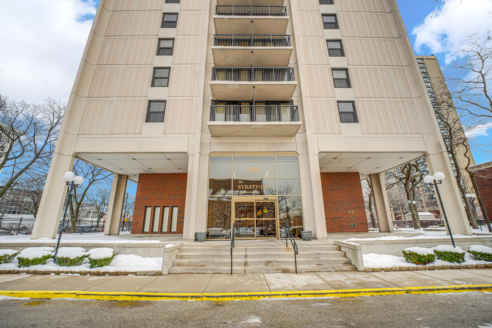 2605 S Indiana Avenue #402, Chicago, IL