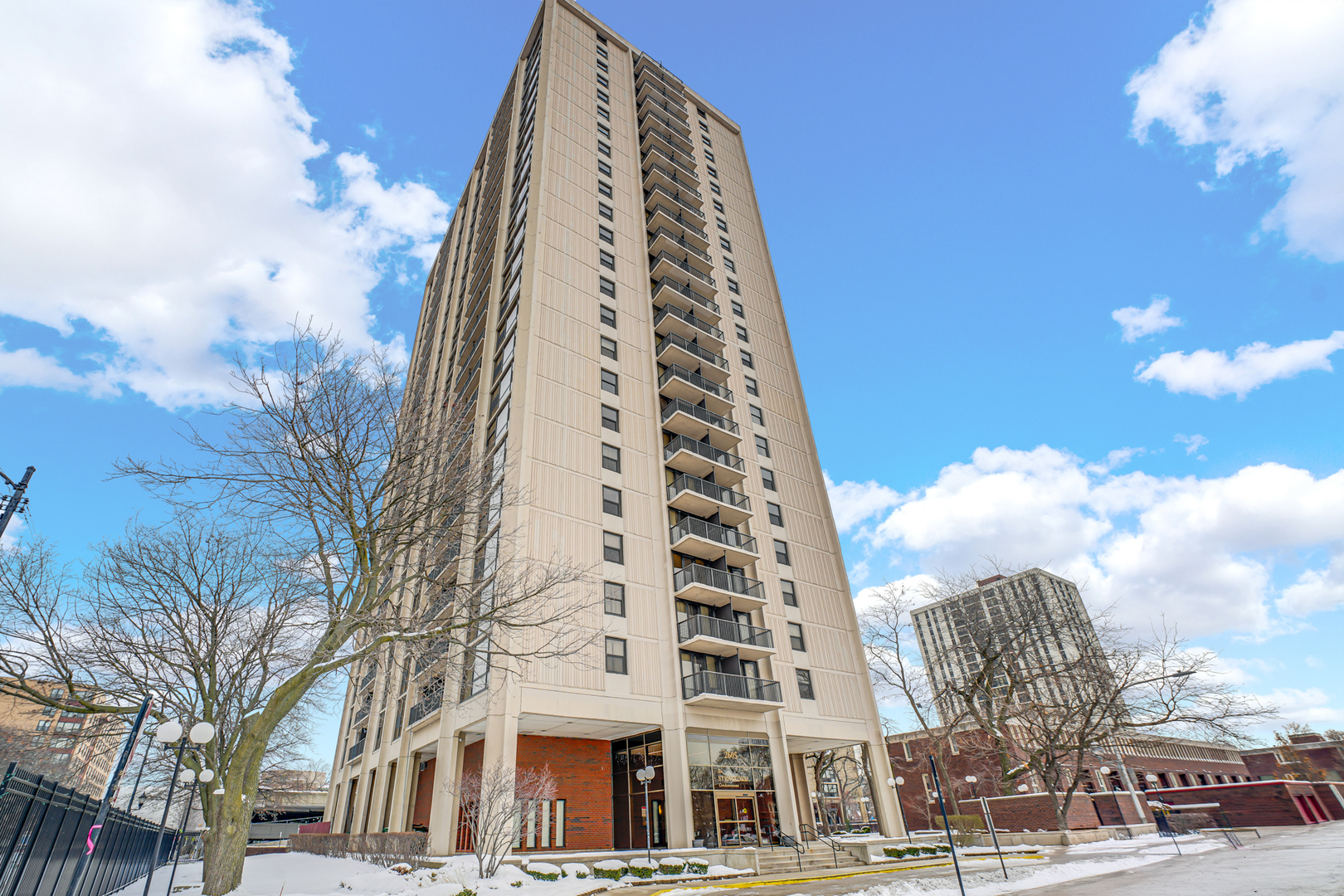 2605 S Indiana Avenue #402, Chicago, IL