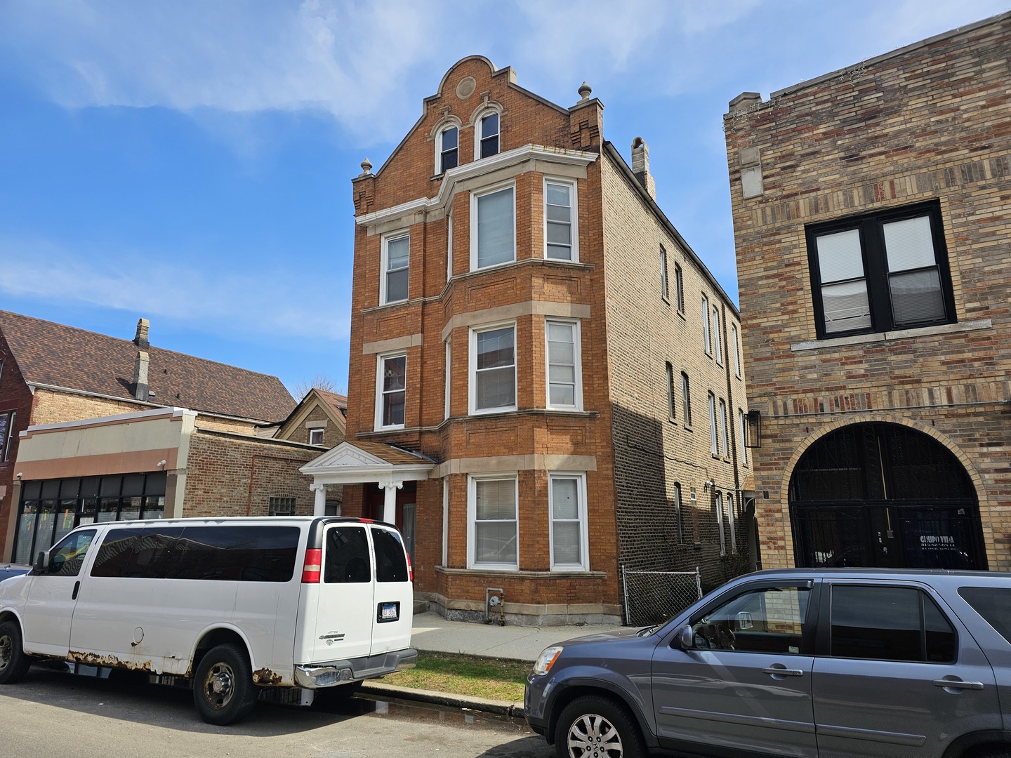2651 S Lawndale Avenue, Chicago, IL