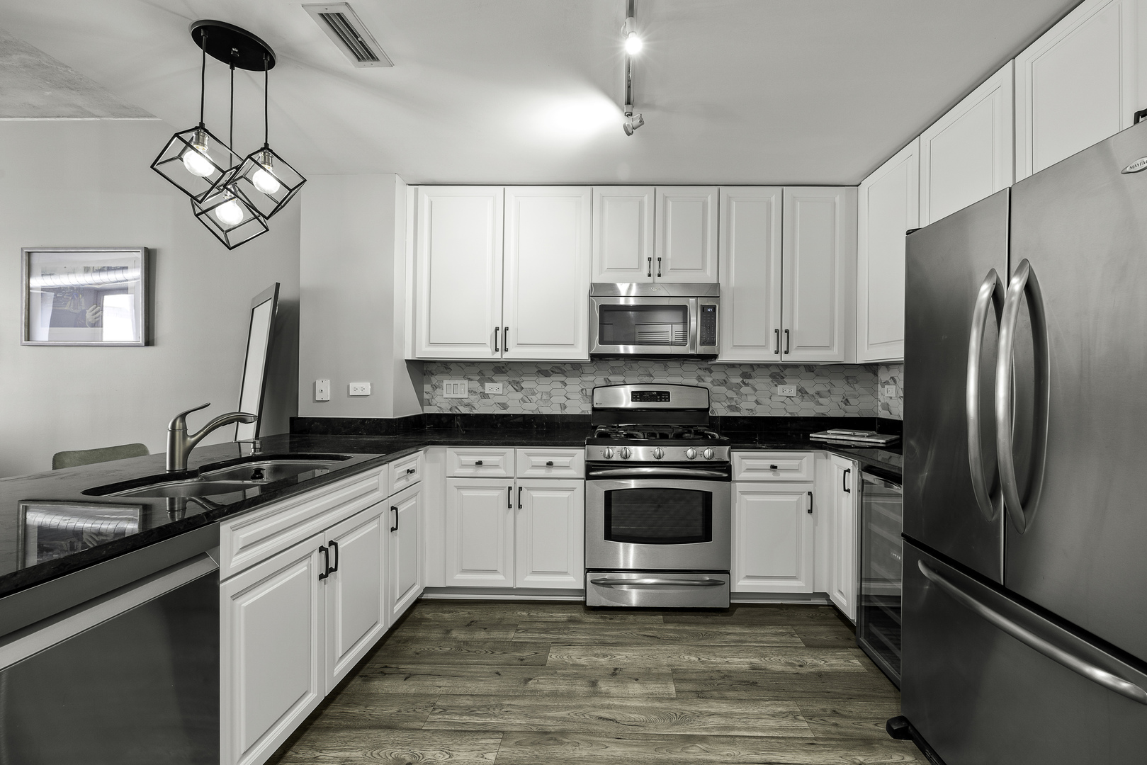 845 N Kingsbury Street #412, Chicago, IL