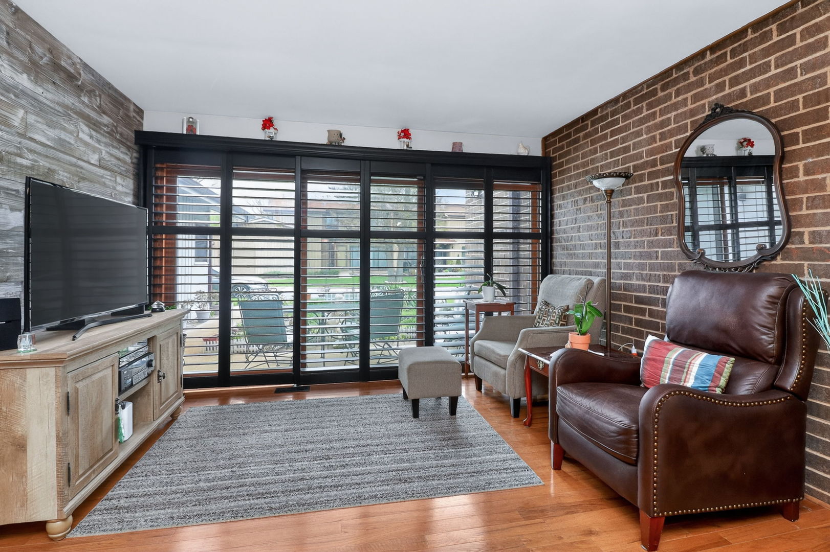 2S661 Marie Curie Lane, Warrenville, IL