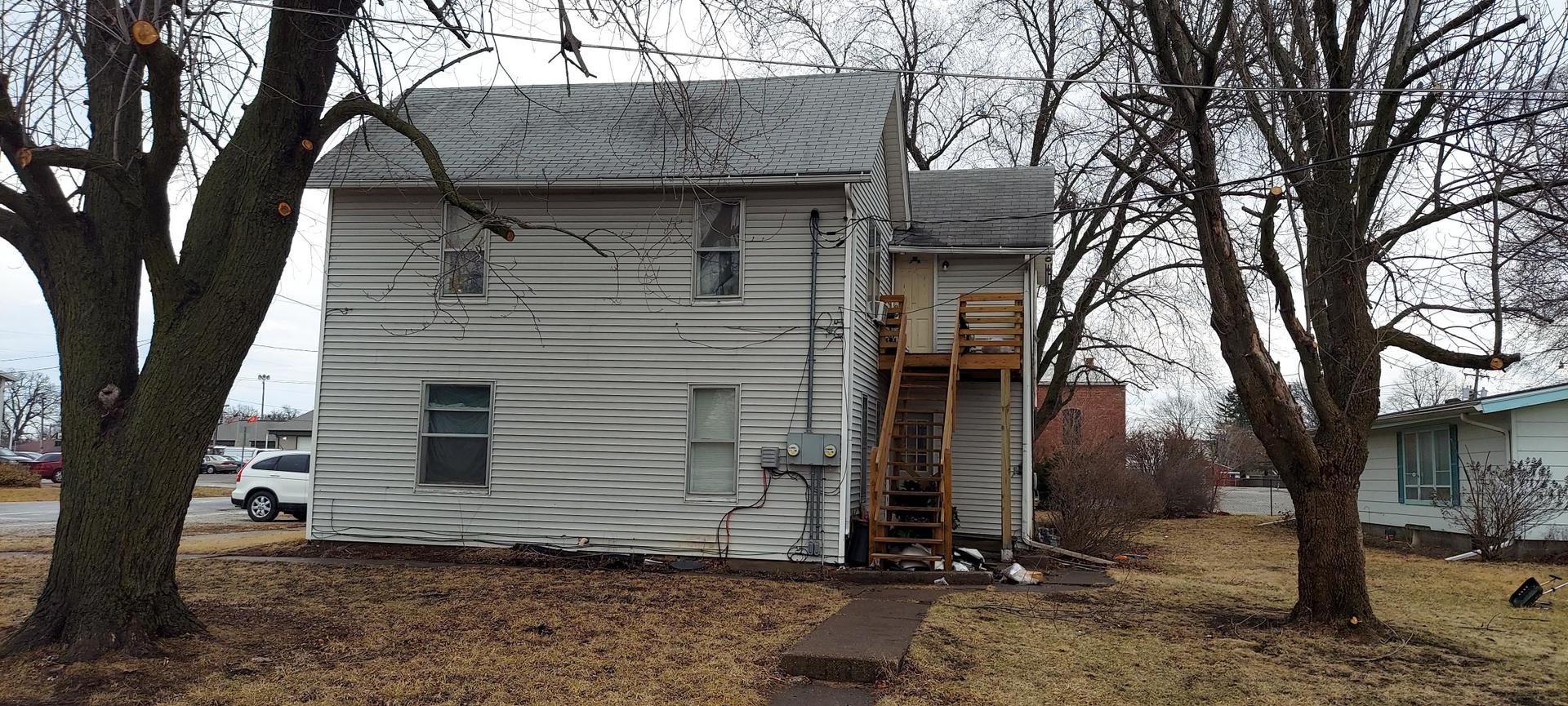 1202 17 Avenue, Viola, IL