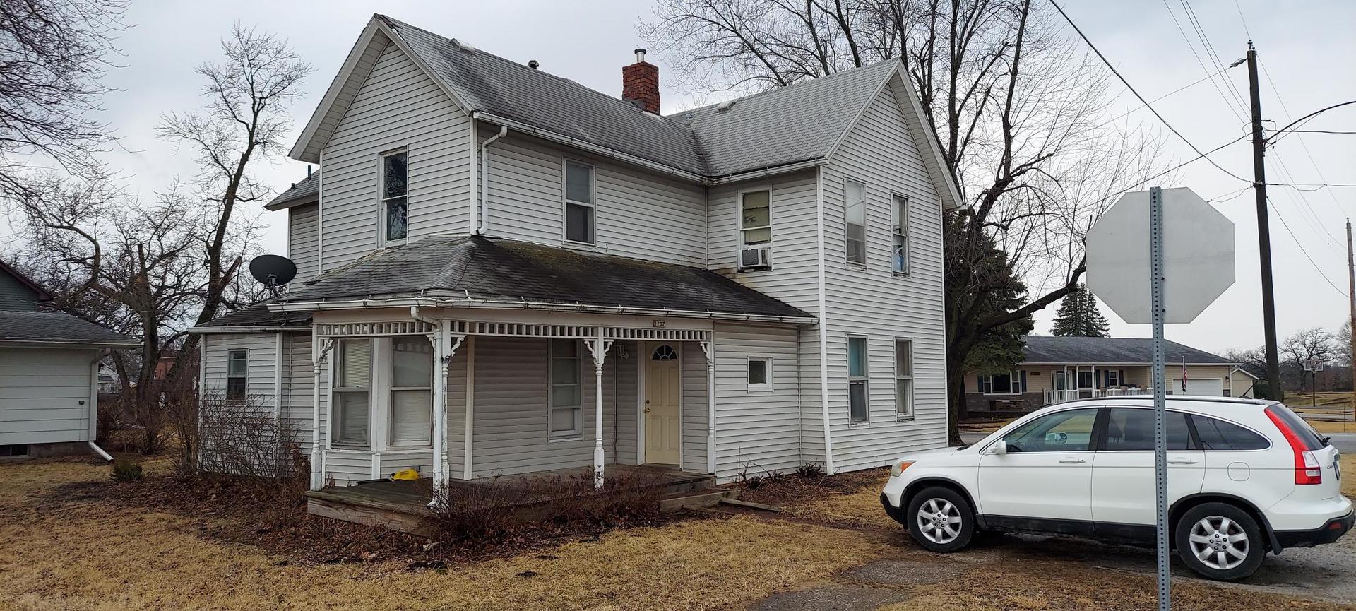 1202 17 Avenue, Viola, IL