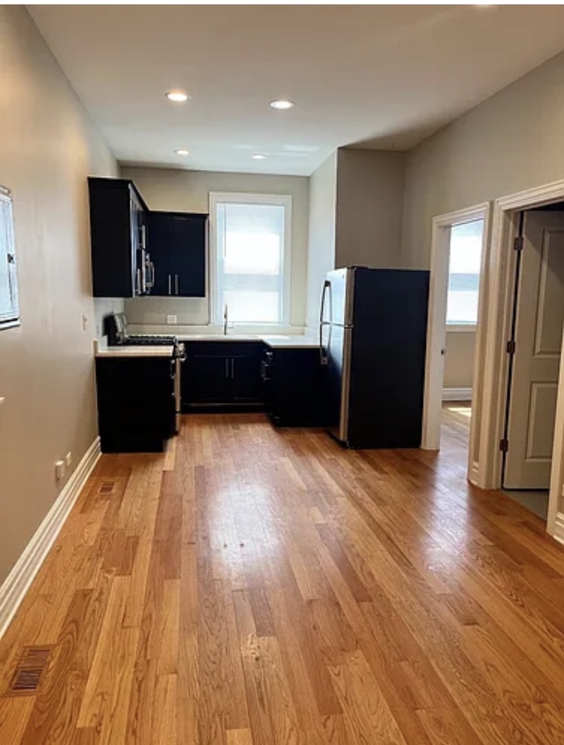 2310 W Grand Avenue #1N, Chicago, IL