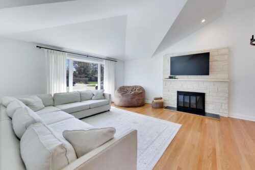 1032 Heatherfield Lane, Glenview, IL