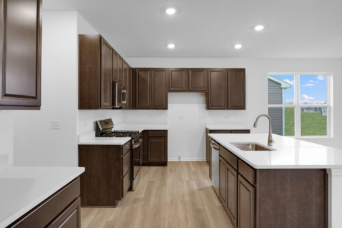 421 Cottrell Lane, Aurora, IL