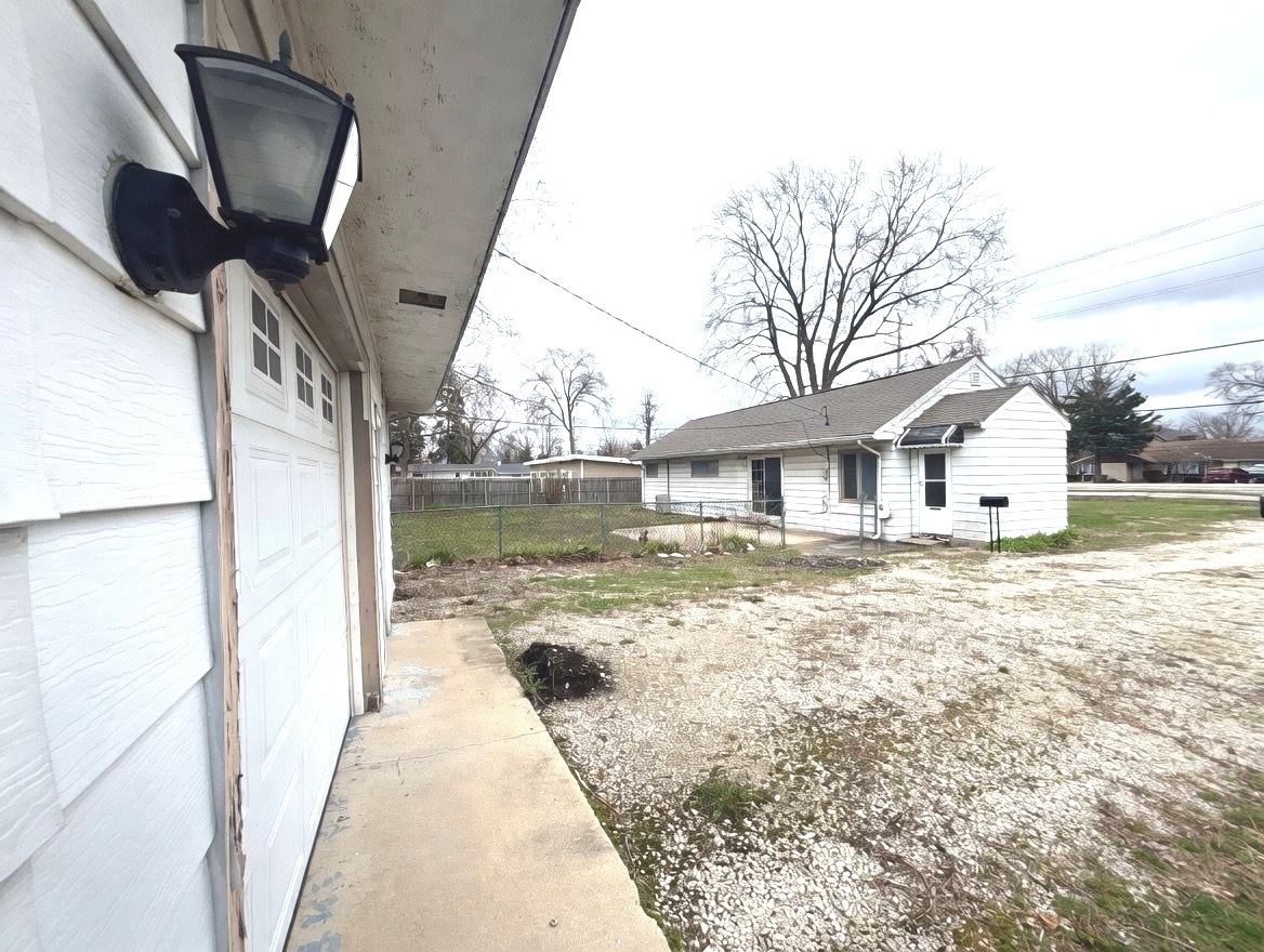 17W452 BUTTERFIELD Road, Villa Park, IL