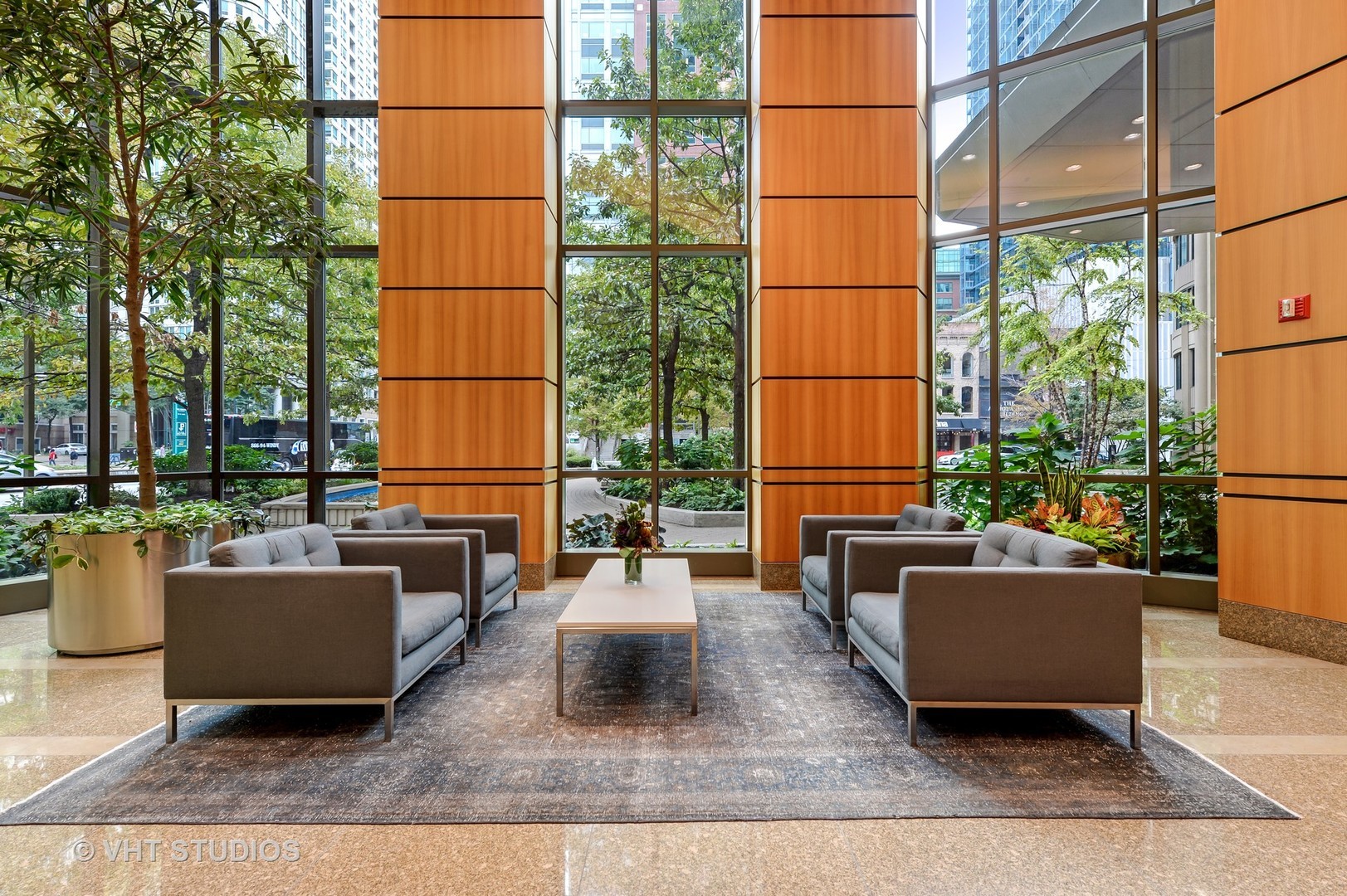 400 N La Salle Drive #2002, Chicago, IL