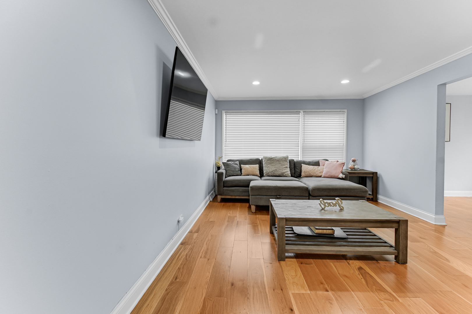 1029 Riverview Drive, South Holland, IL