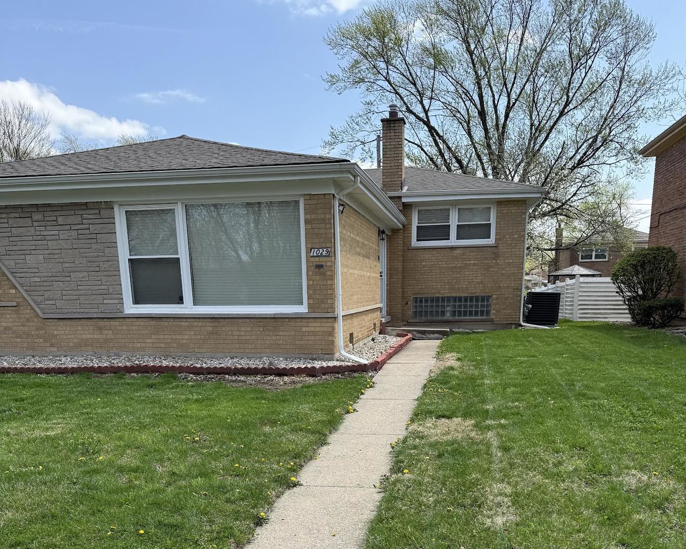 1029 Riverview Drive, South Holland, IL