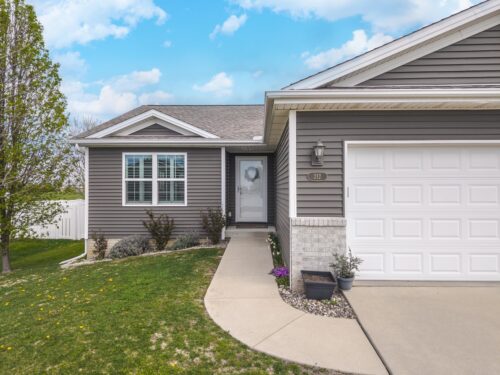 212 Springdale Avenue, Bloomington, IL