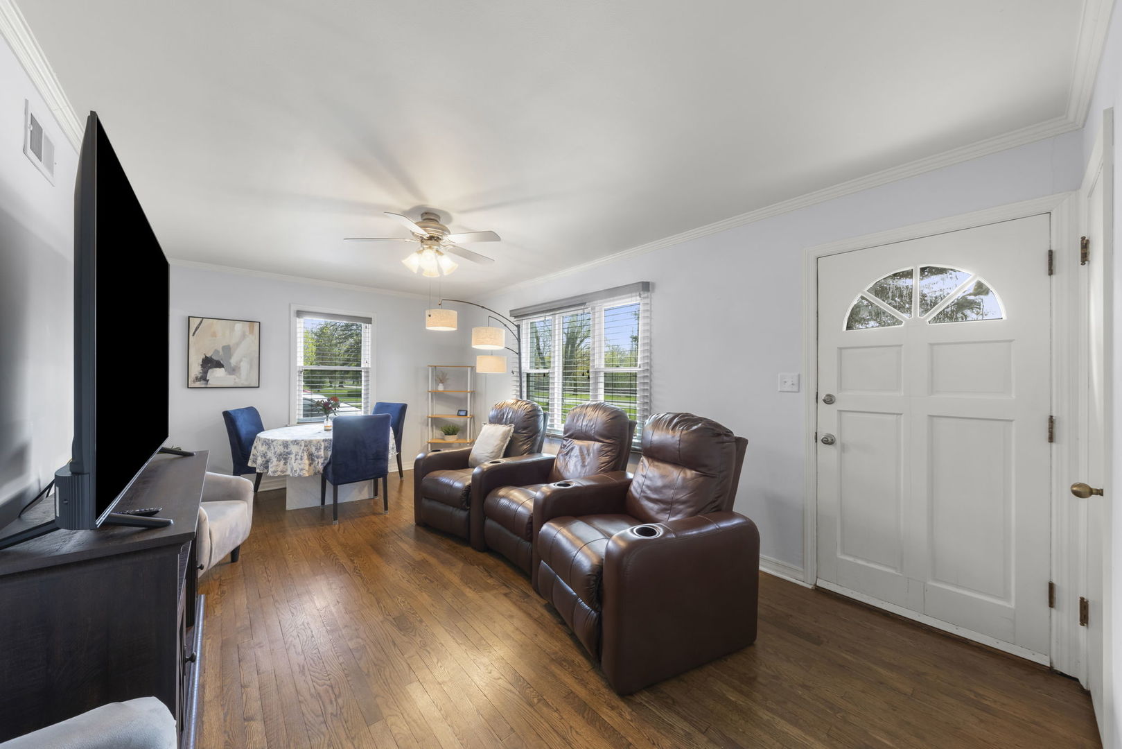 1335 College Avenue, Wheaton, IL