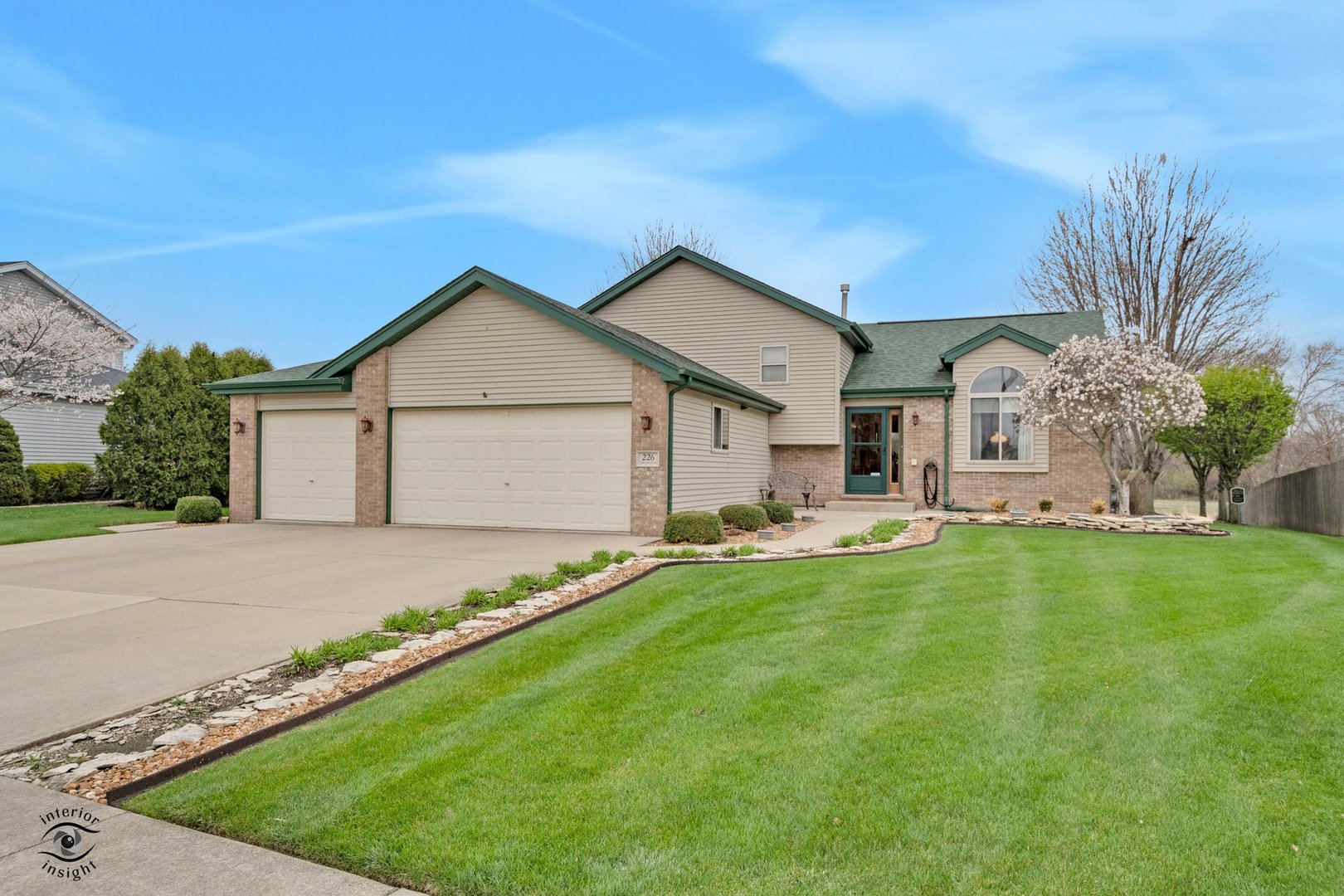 226 Hancock Drive, New Lenox, IL