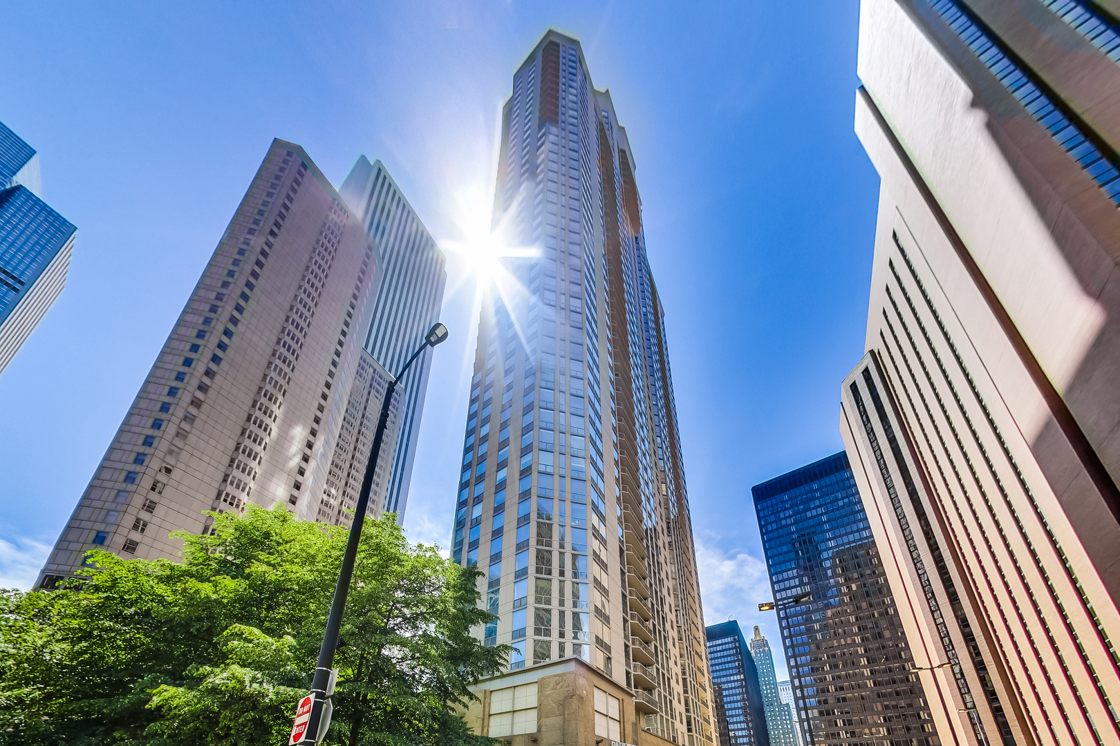 222 N Columbus Drive #2510, Chicago, IL