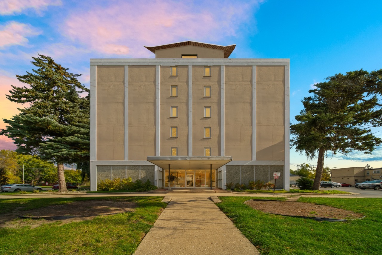 5975 N Odell Avenue #5C, Chicago, IL