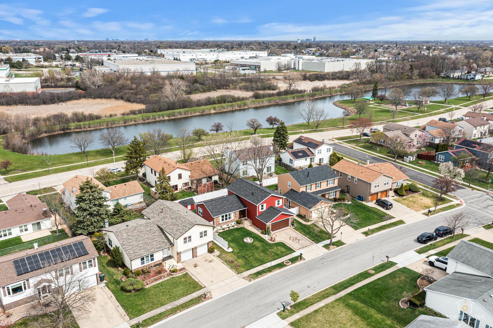 176 Appleby Drive, Glendale Heights, IL