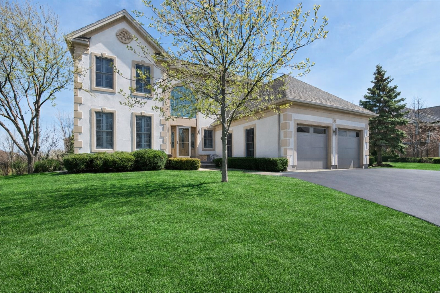 36 Tournament Drive, Hawthorn Woods, IL