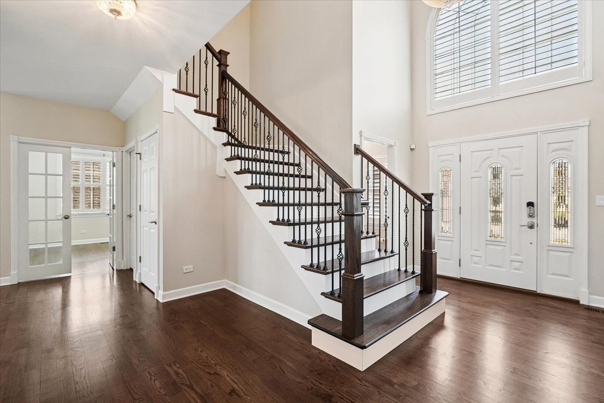 36 Tournament Drive, Hawthorn Woods, IL