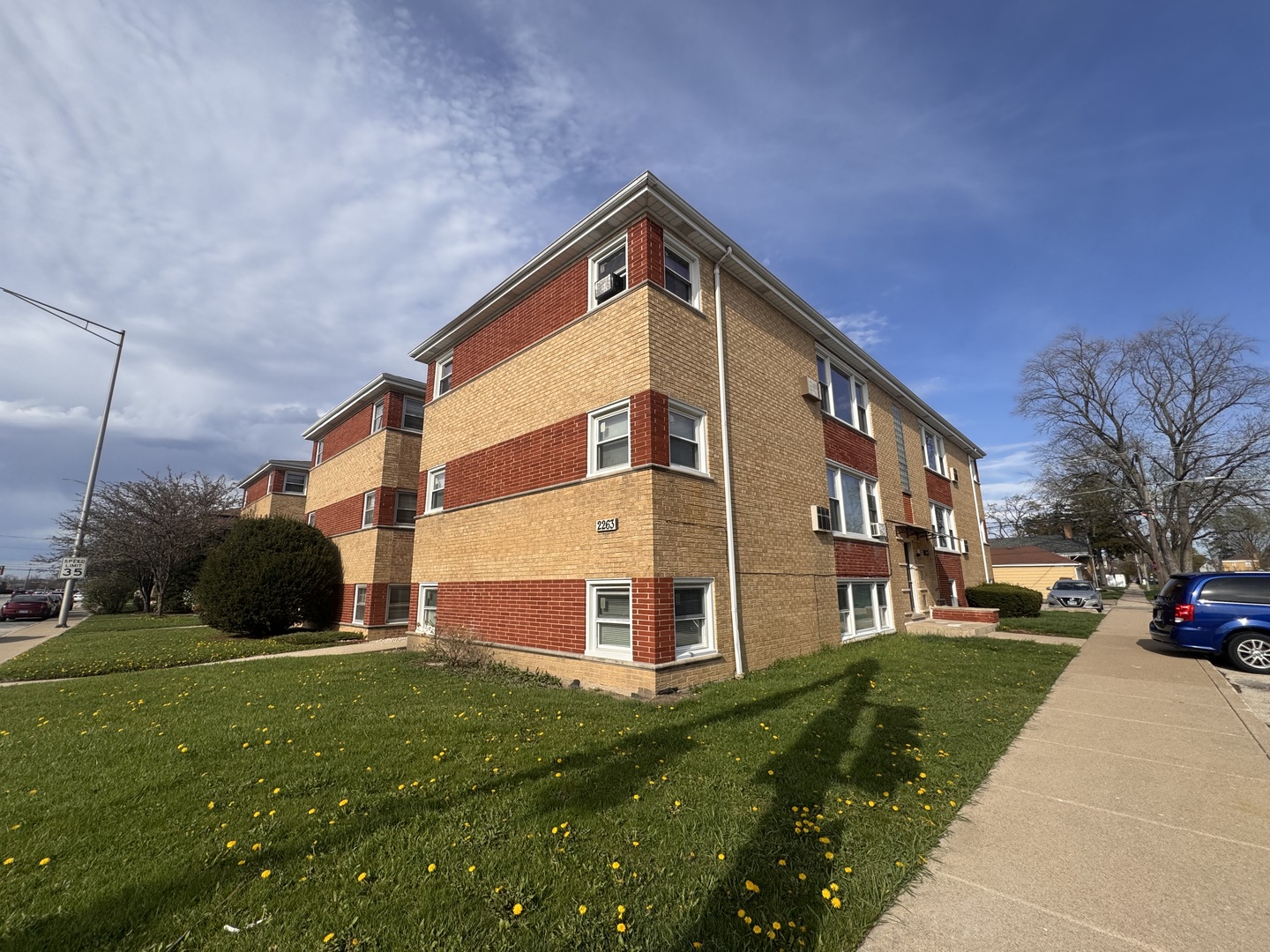 2263 S 17th Avenue, North Riverside, IL