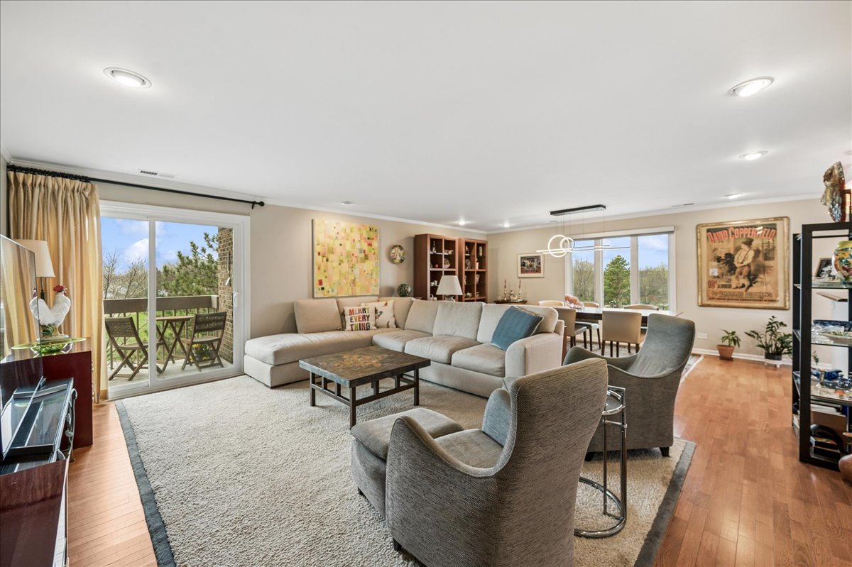 1280 Rudolph Road #4A, Northbrook, IL