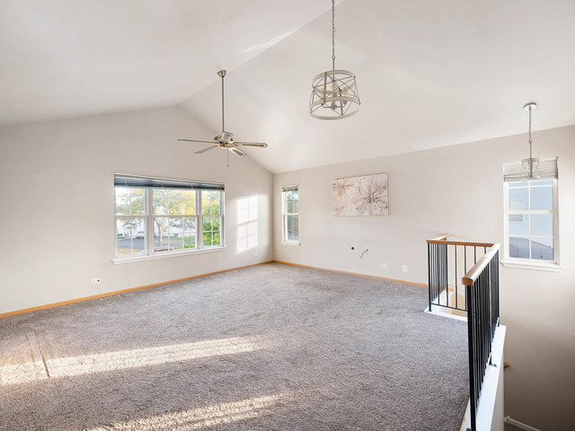 2552 Dickens Drive #2552, Aurora, IL