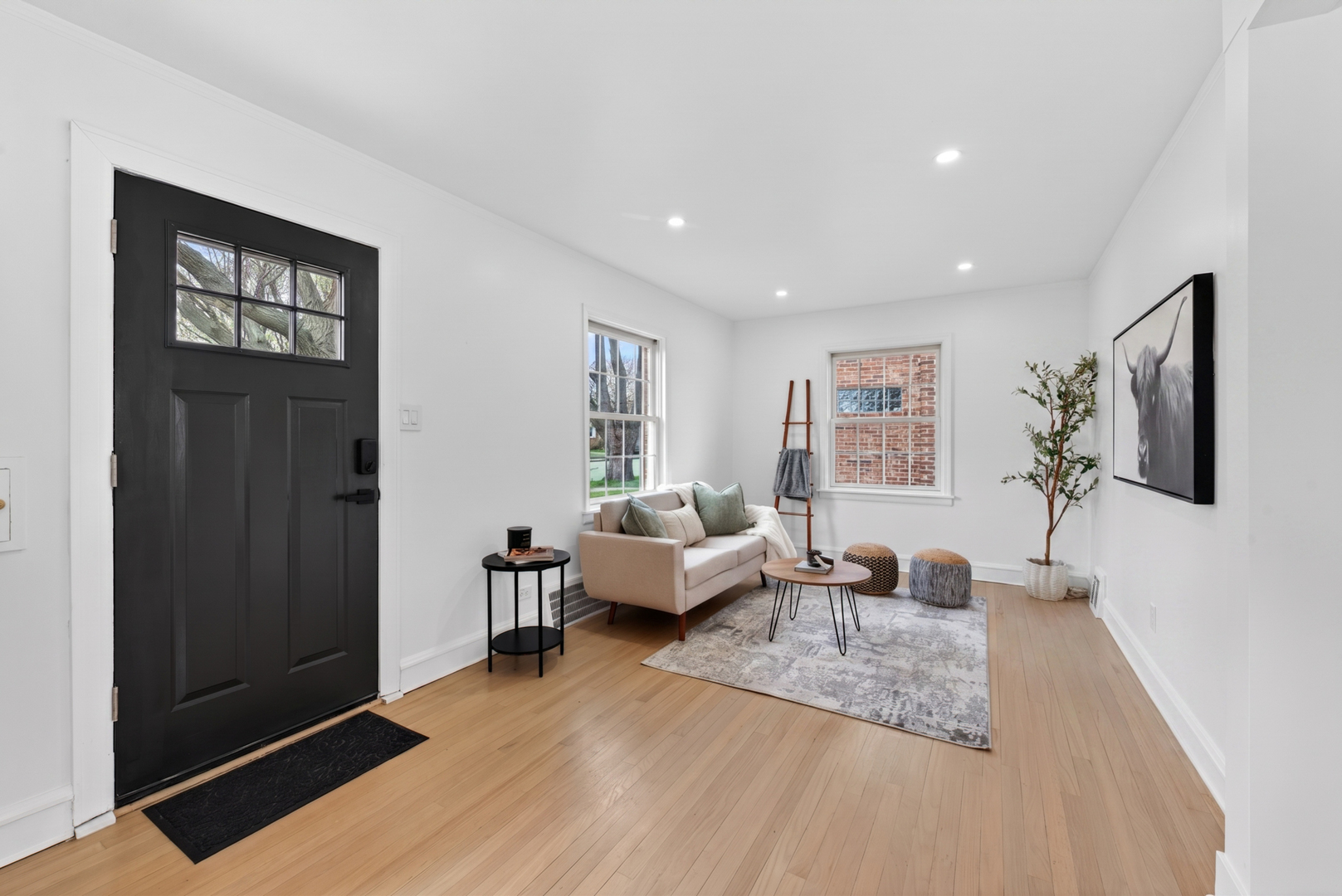 5205 N Osceola Avenue, Chicago, IL