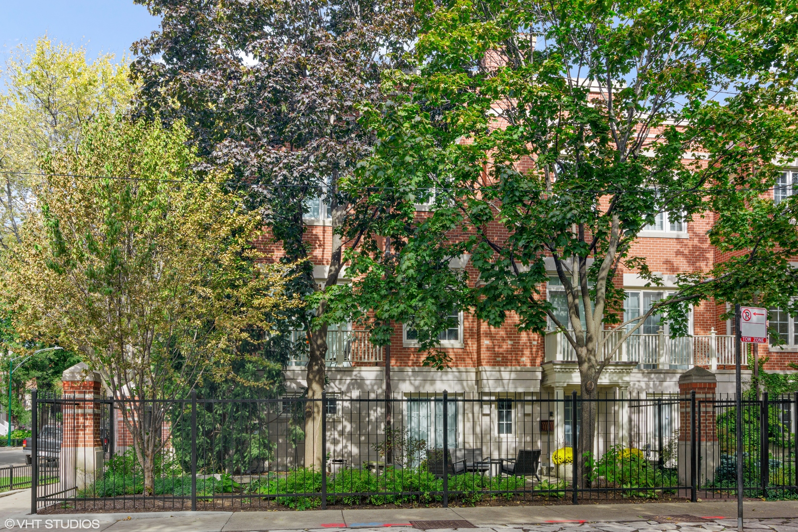 1450 W Wrightwood Avenue, Chicago, IL