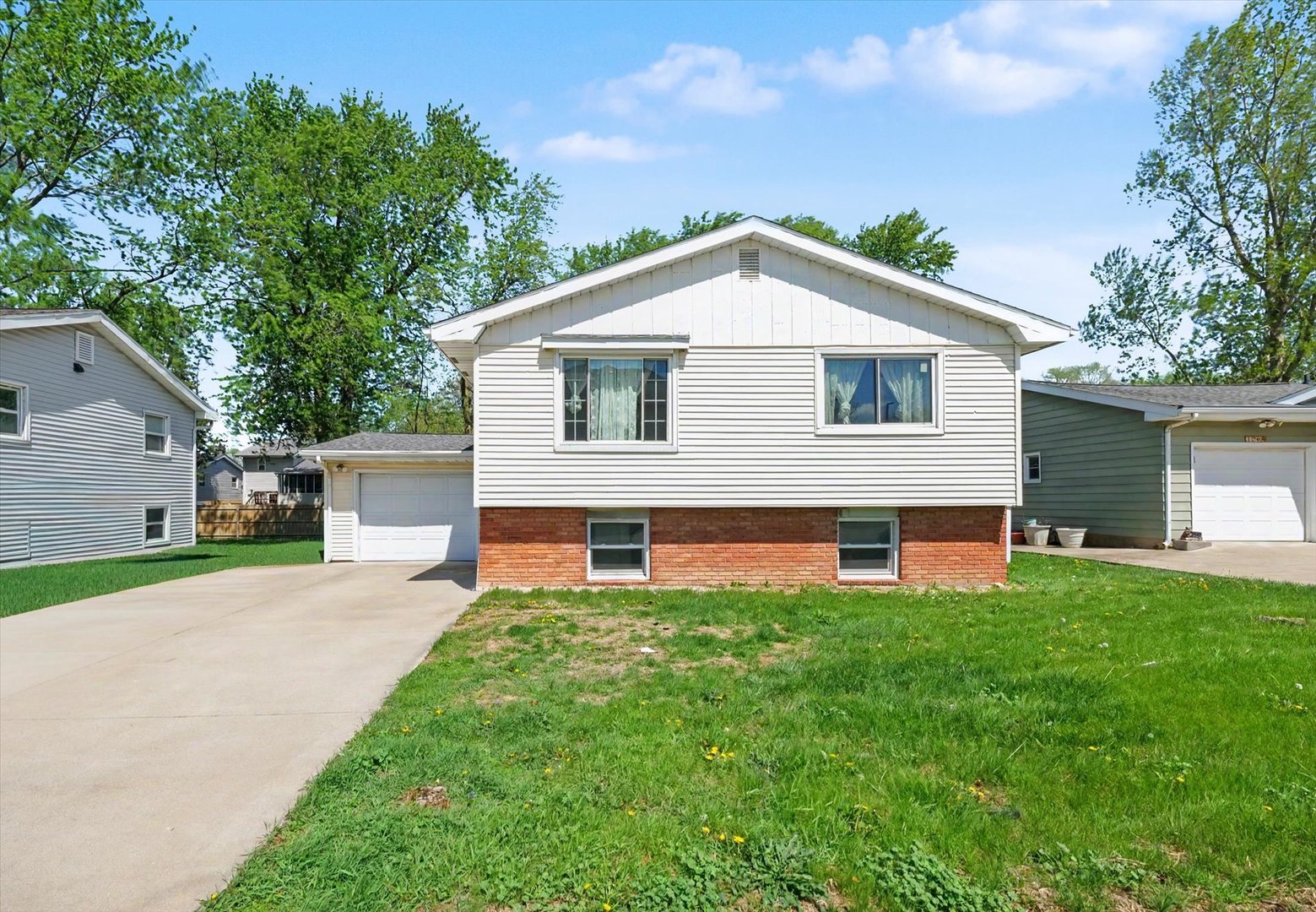 1704 Fort Jesse Road, Normal, IL
