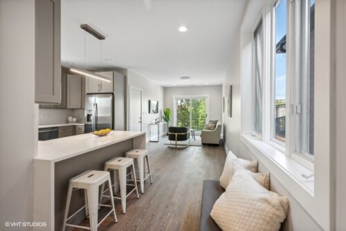 4824 S Champlain Avenue #2, Chicago, IL