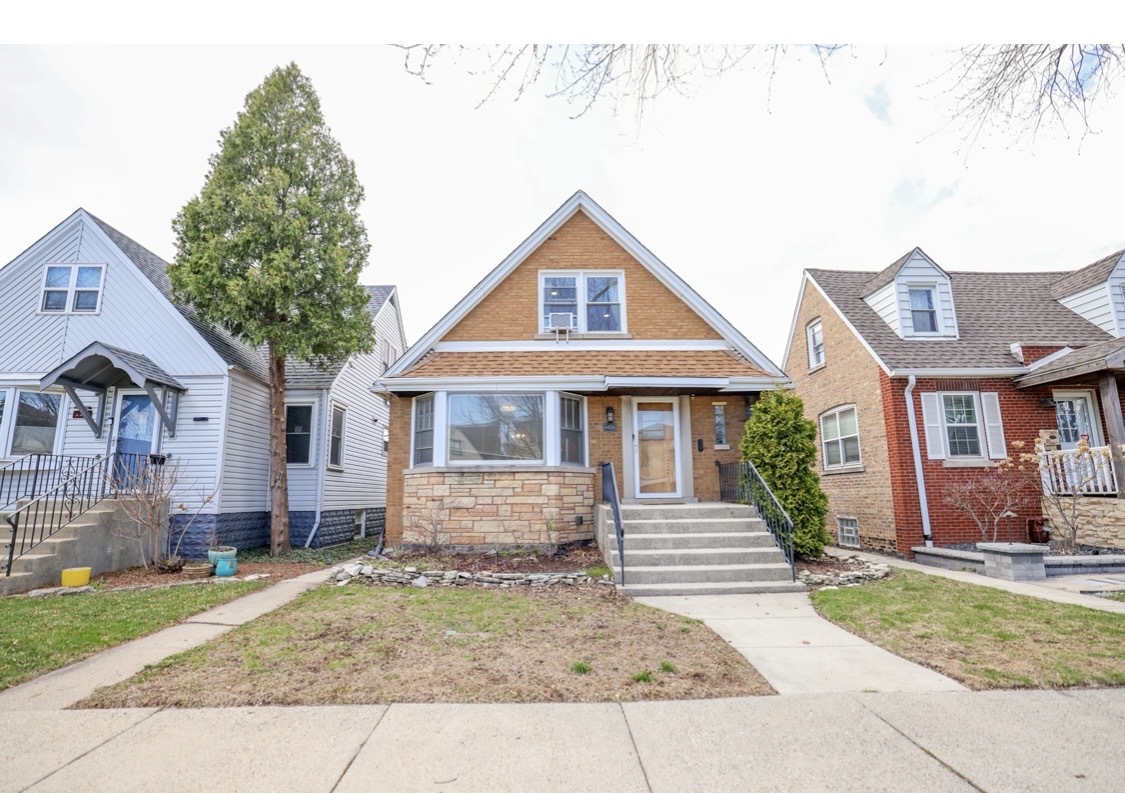 4436 S Komensky Avenue, Chicago, IL