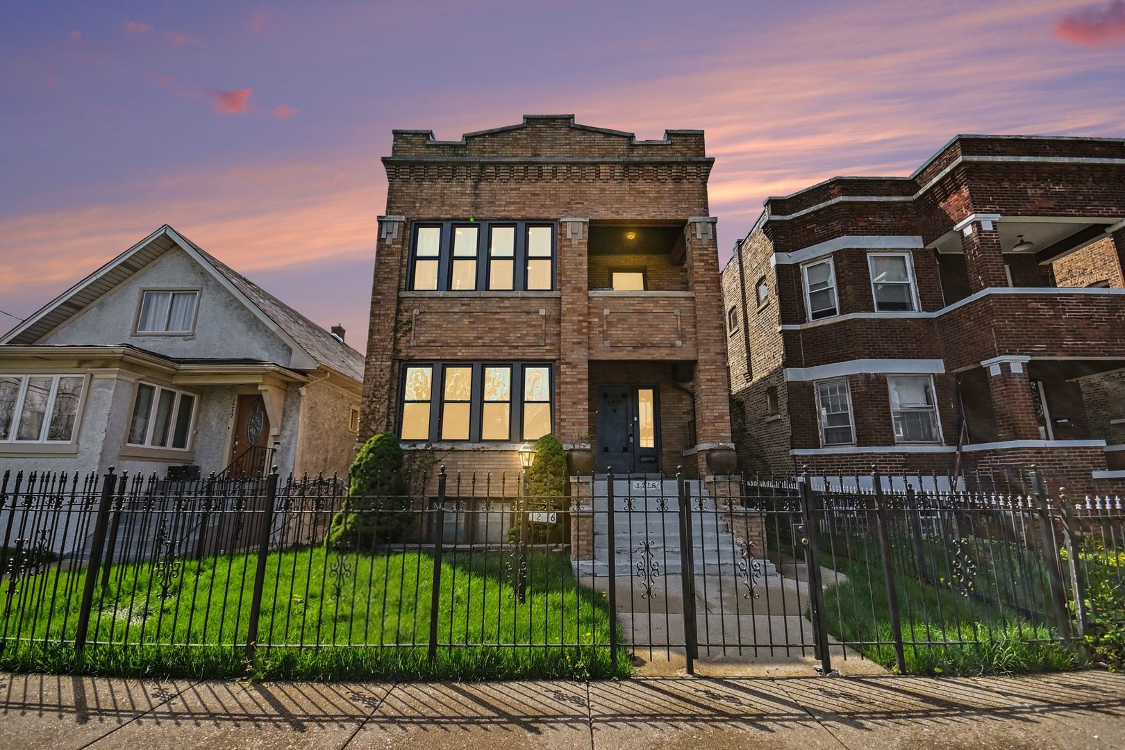 1216 N MASON Avenue, Chicago, IL