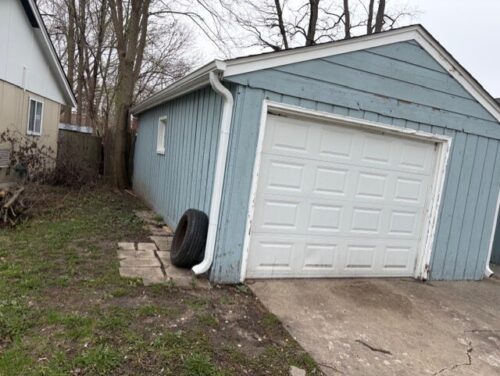 100 Hickory Drive, Carpentersville, IL