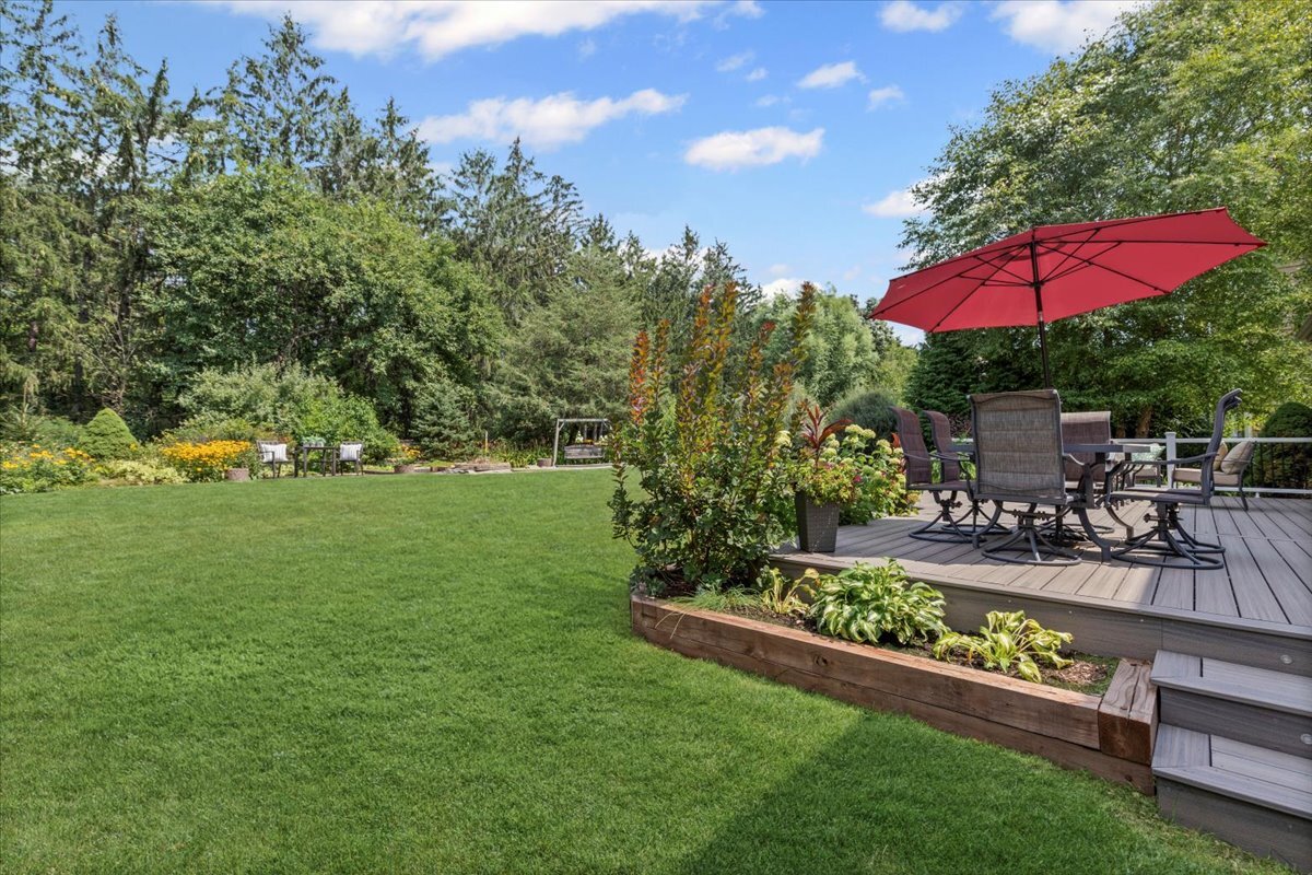 2496 Emerald Lane, Lindenhurst, IL