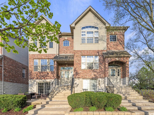 265 N WILMETTE Avenue, Westmont, IL