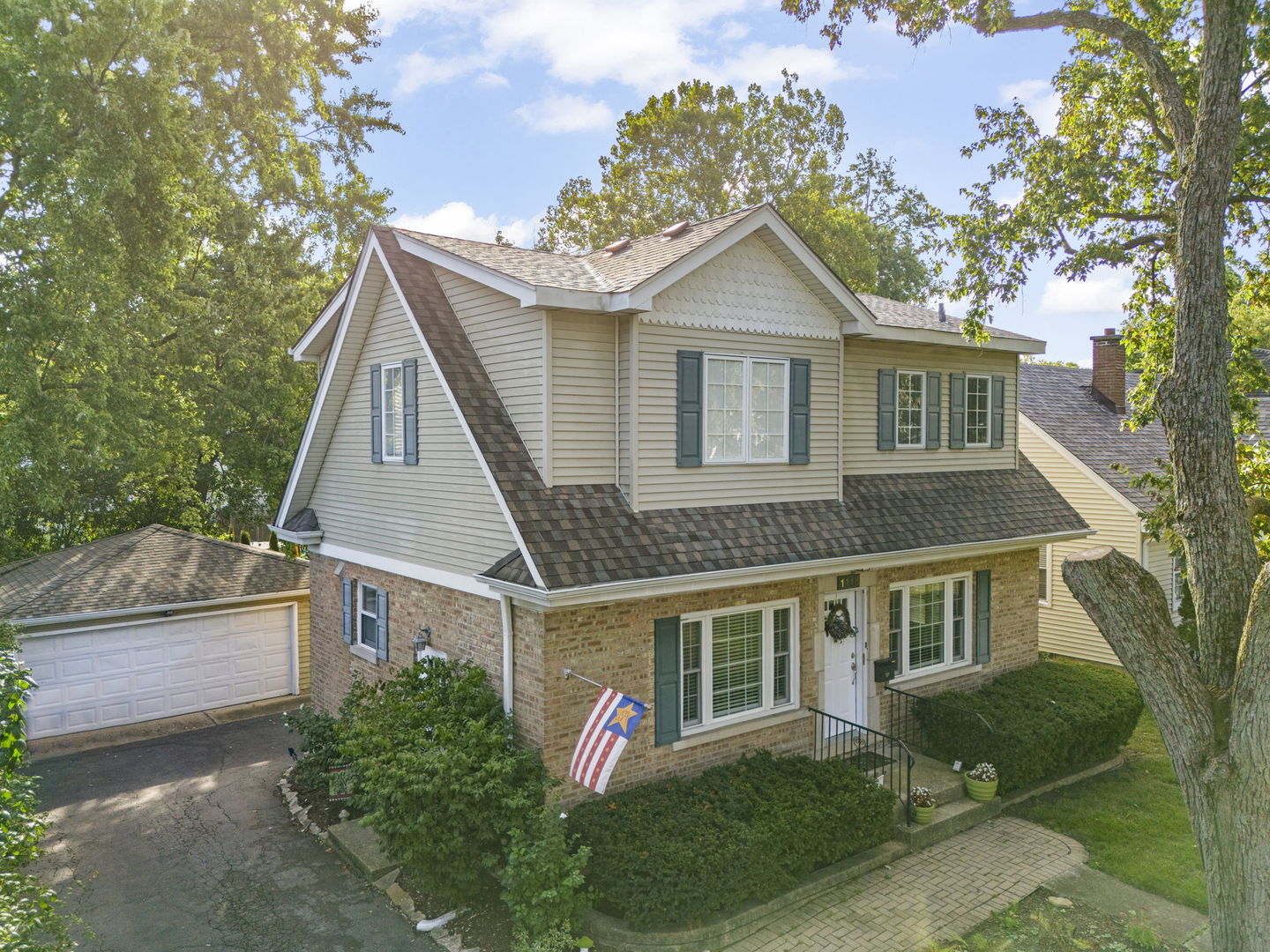 1115 N Main Street, Wheaton, IL