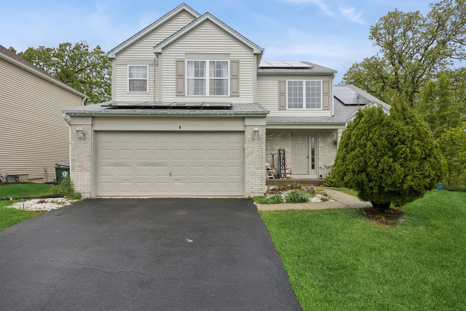 4 W Tall Oak Drive, Hainesville, IL