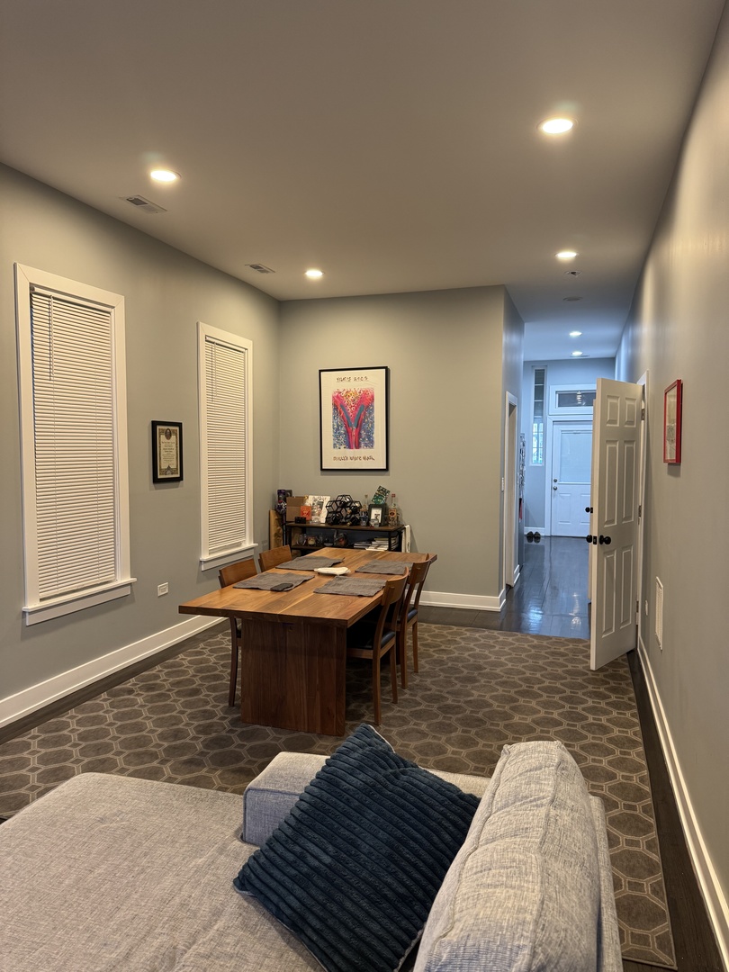 2613 W Cortland Street #1, Chicago, IL