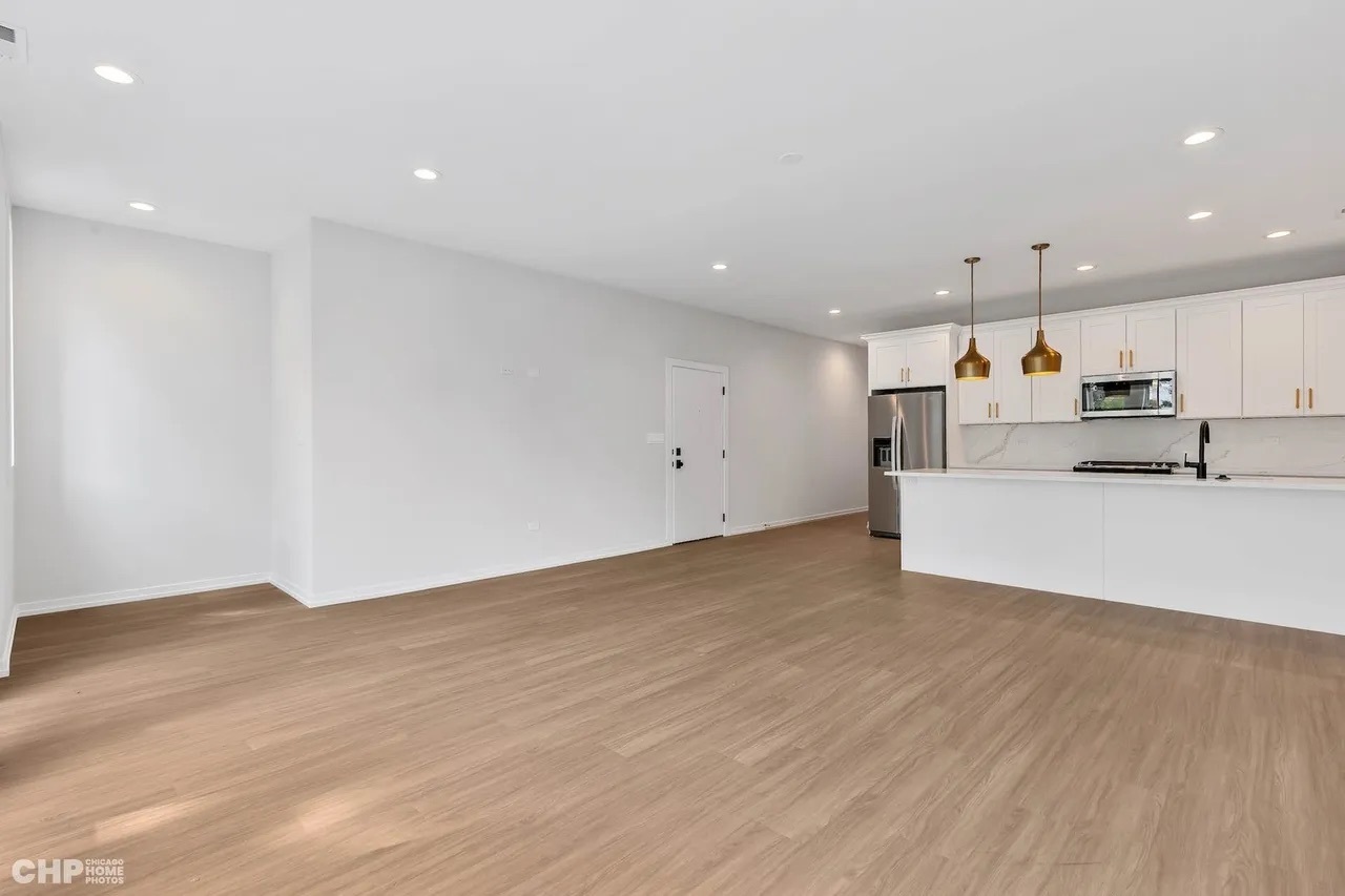 5434 S Michigan Avenue #2, Chicago, IL