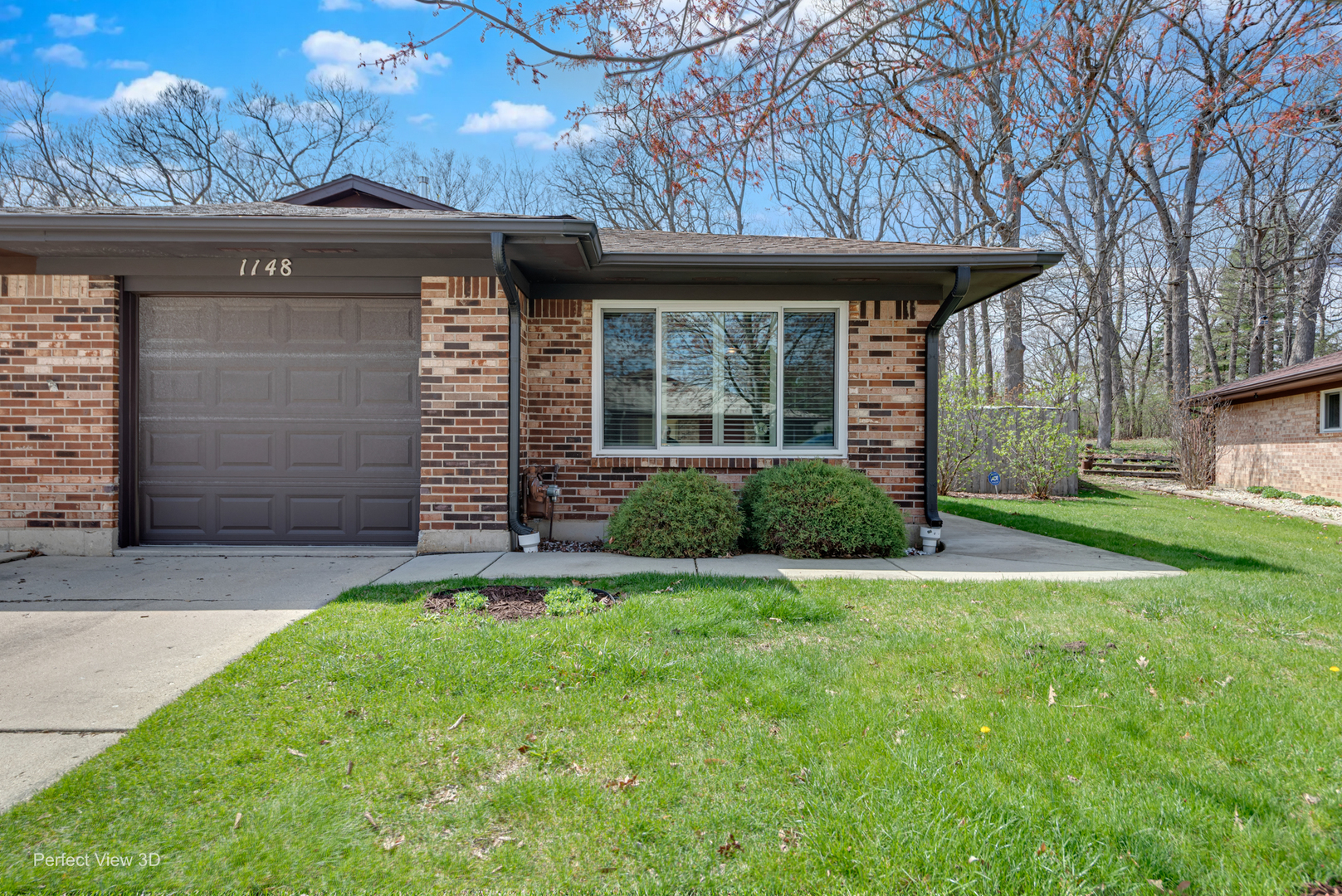 1148 Fulton Drive, Streamwood, IL