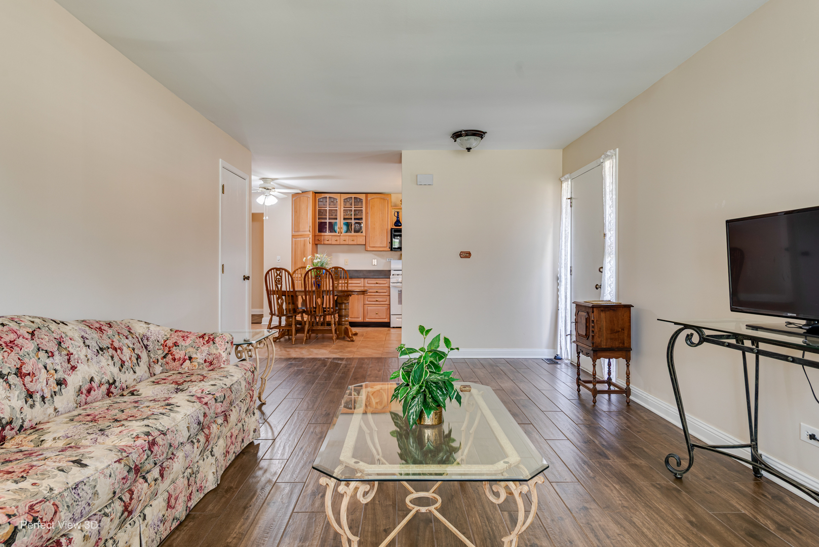 1148 Fulton Drive, Streamwood, IL