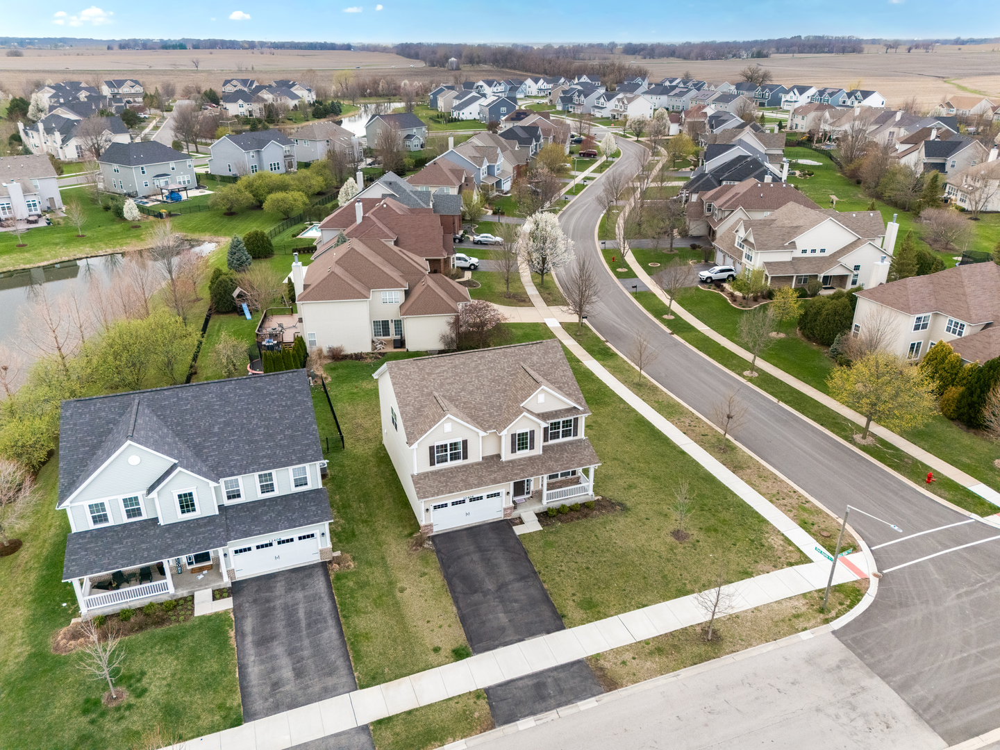 12404 S Blue Water Parkway, Plainfield, IL